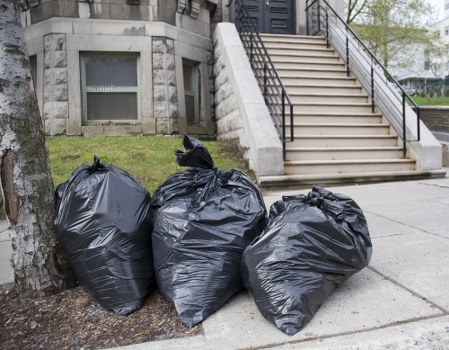Screen-reader compatible junk removal services content